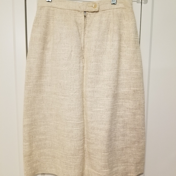 Vintage linen skirt in cream - Picture 4 of 6